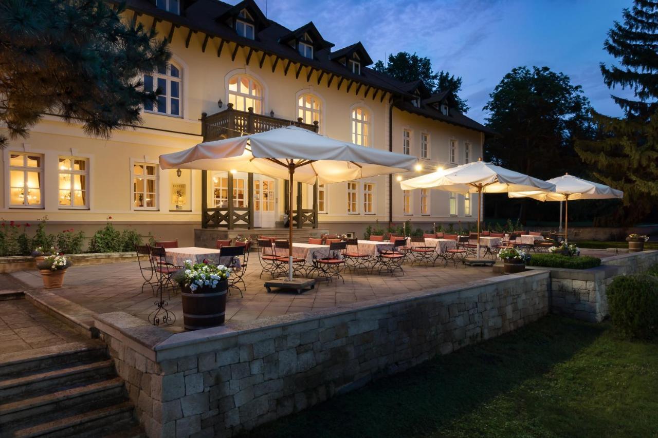 Castle Hotel Grof Degenfeld Superior Tarcal Exterior foto